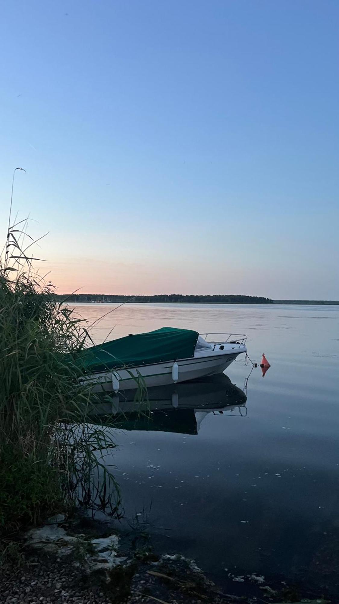 Bialy Domek Zastan Buitenkant foto